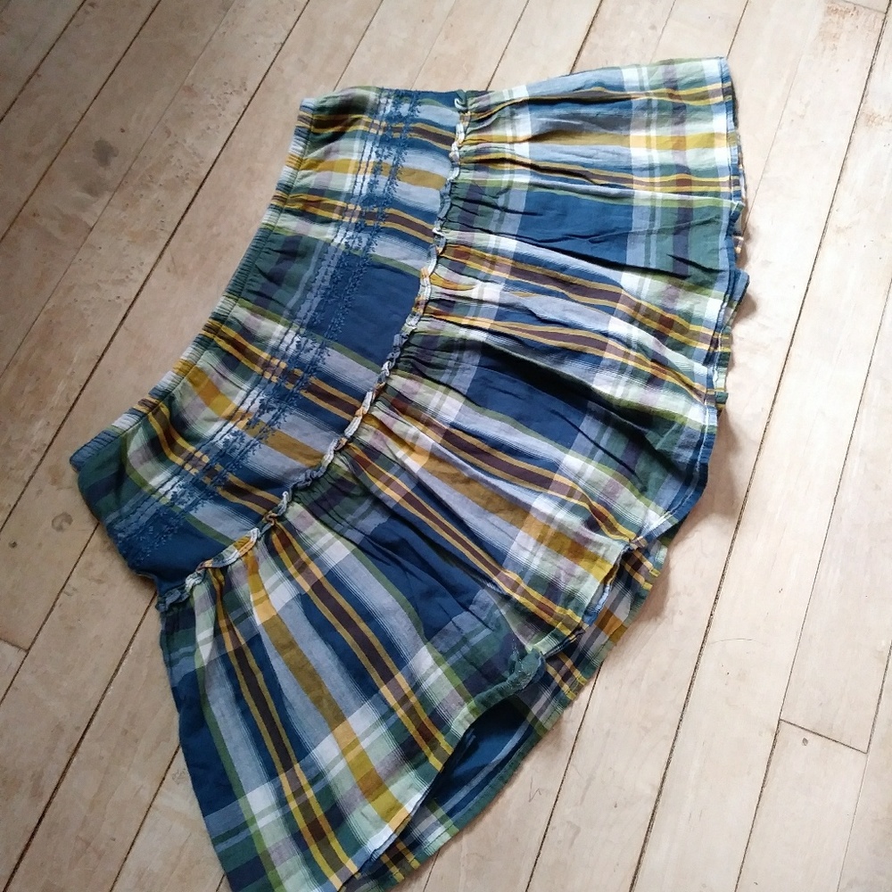 Old Navy Skirt, PLAID skirt, Mini Skirt - Picture 6 of 6